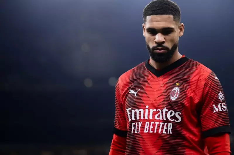 روبن لوفتوس تشيك لاعب خط وسط ميلان